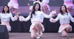 xxx Korean Beauties Dance