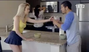 18 Lexi Lore