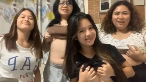 ดูหนังxxx รวมญาติ 4 พี่น้อง โชว์ของวันเชงเม้ง เปิดเต้าโชว์อึ๋ม ชอบคนไห